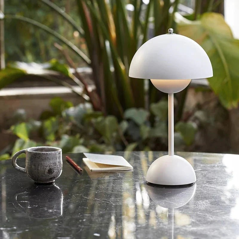 Lunarglo | LED bordlampe