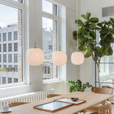 Moderne Nordisk Pendel I Opalglas
