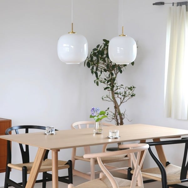 Moderne Nordisk Pendel I Opalglas